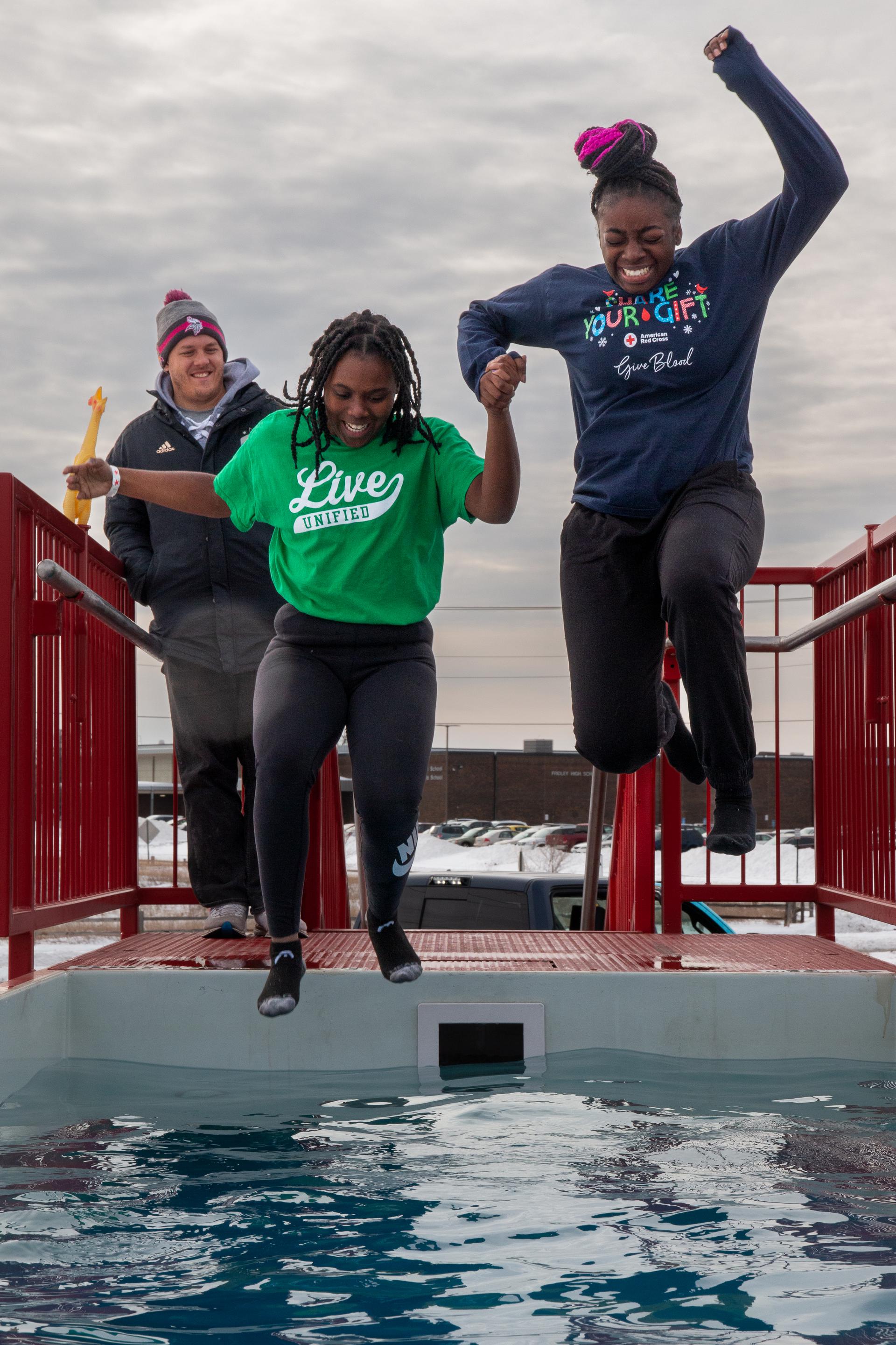 Fridley students and staff take the plunge for Special Olympics Minnesota